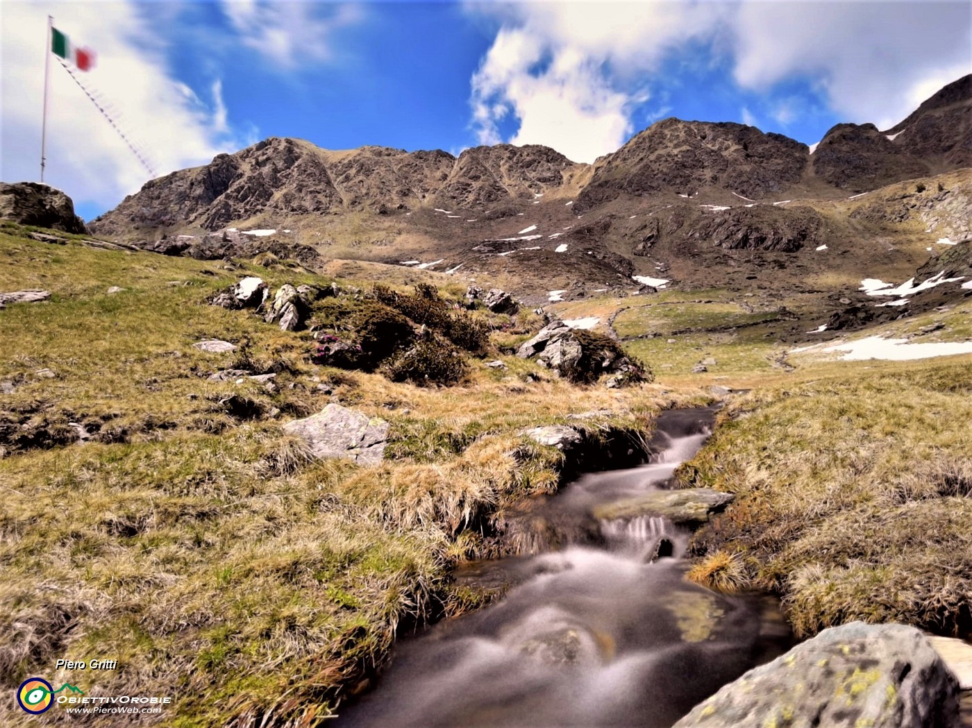 82 Al rif. Balicco scende l'acqua anche dalla Bocchetta di Budria.jpg